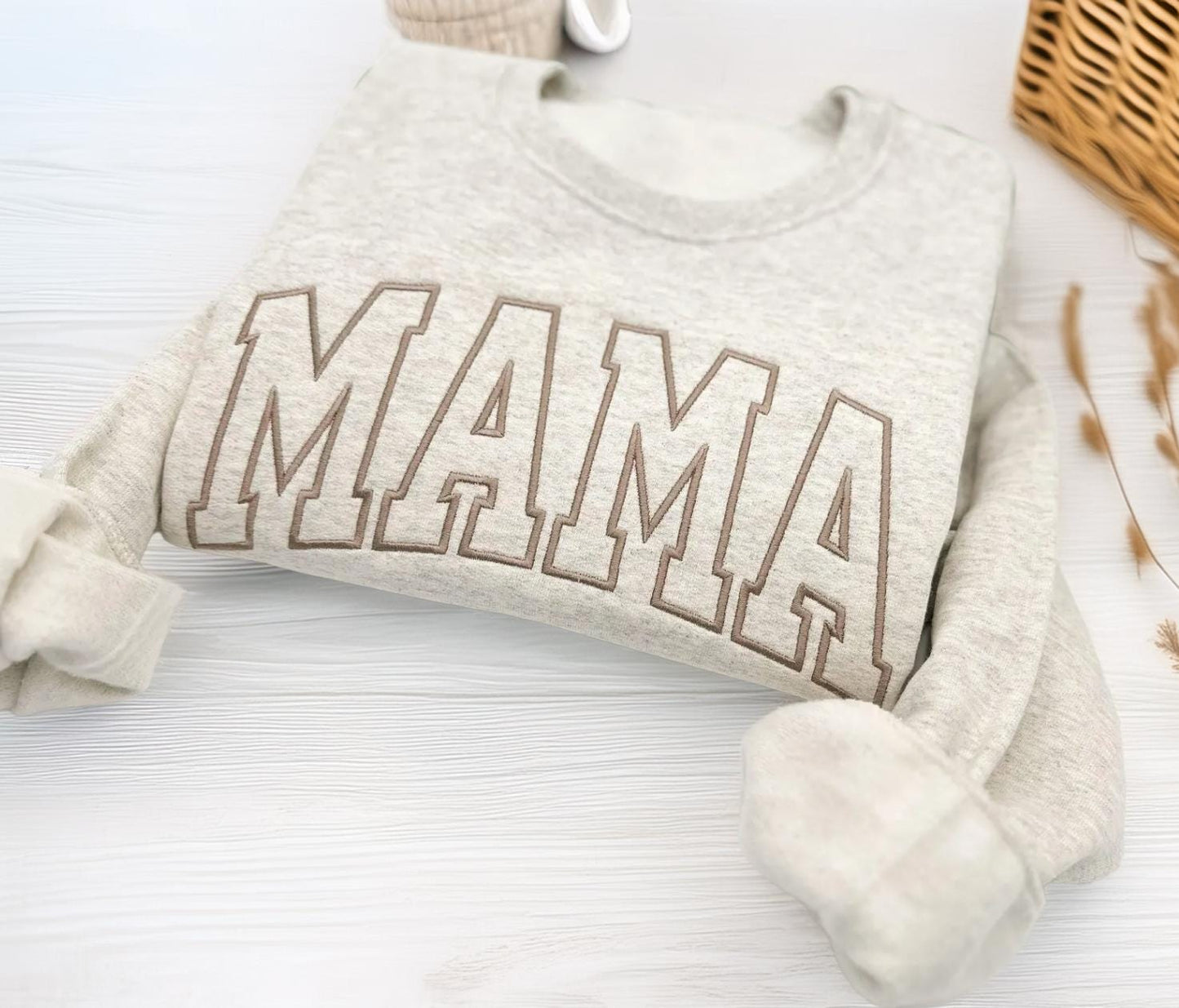 EMBROIDERED Mama Sweatshirt